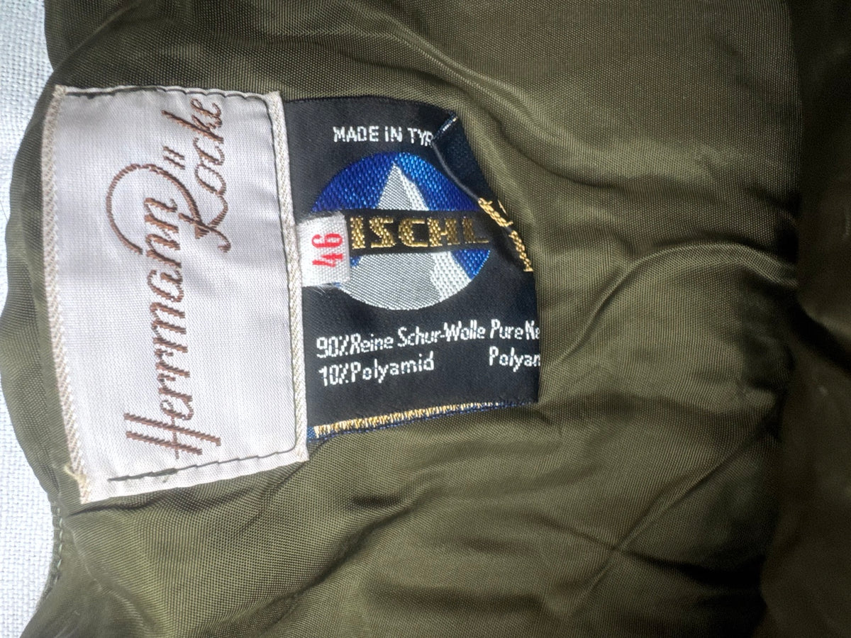 Original Hermann Röcke label: size 46, 90% virgin wool, 10% polyamide