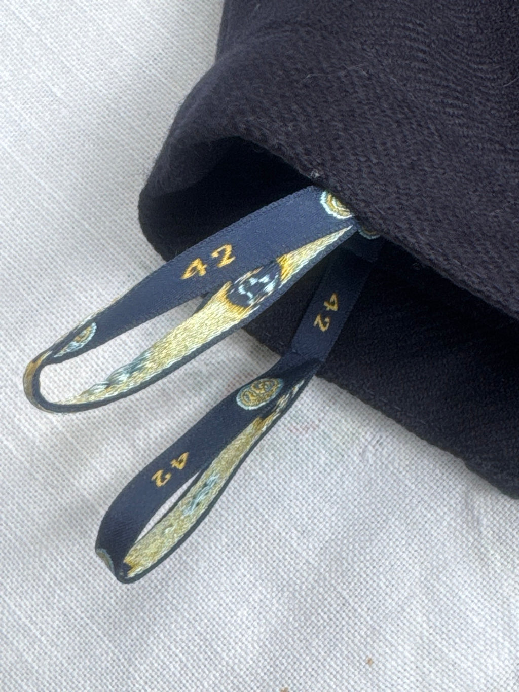 Original size 42 label