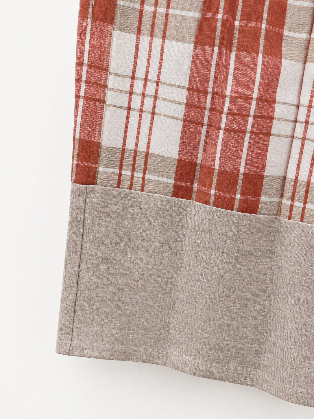 Terracotta-pink and cream checked skirt with pale-pink waistband and wide hem